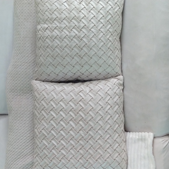 Plush Velvet King Size Bedding Set Coverlet 2 Shams 2 Pillows Like New - Picture 6 of 7